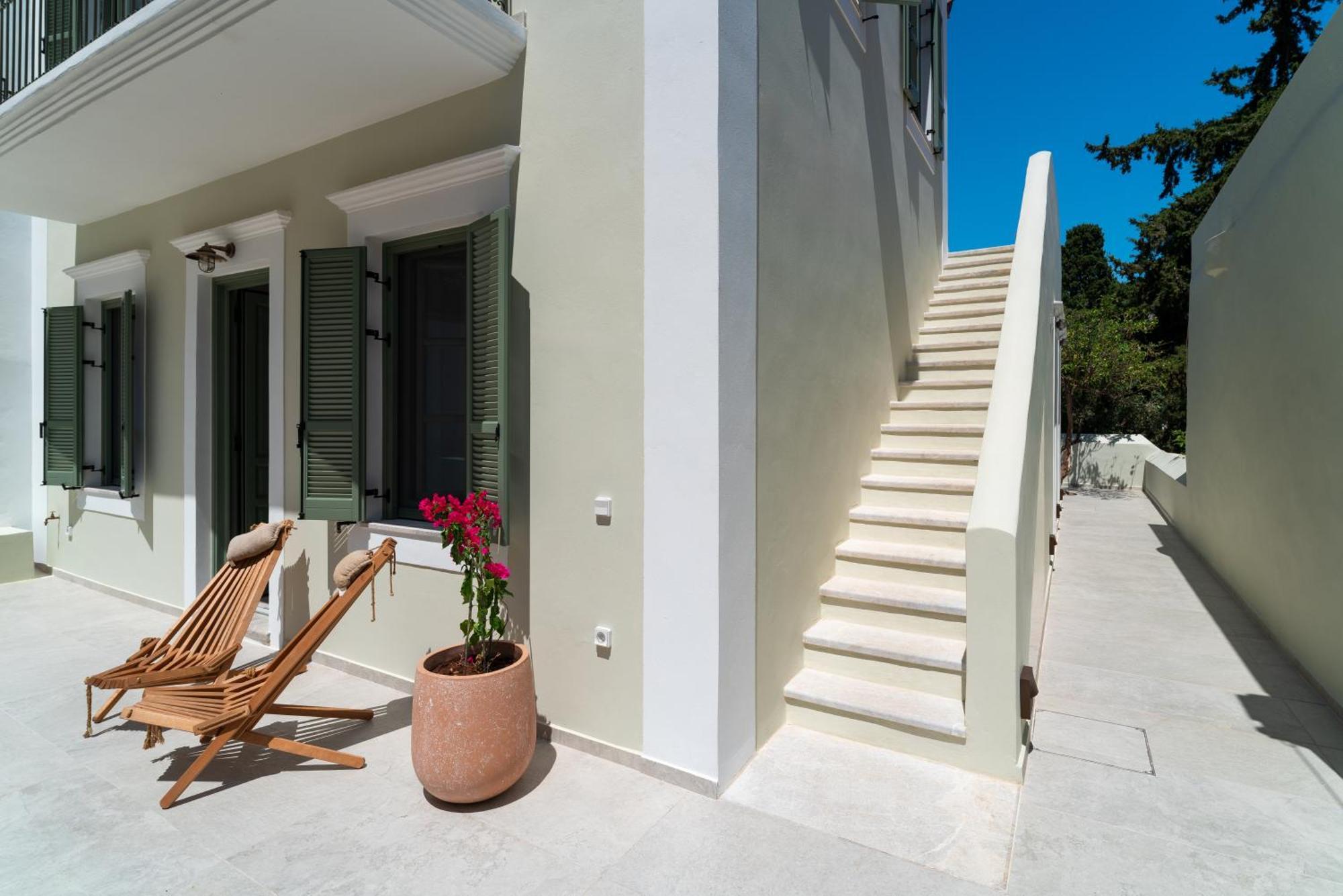 Nisomar Suites Symi Exteriör bild