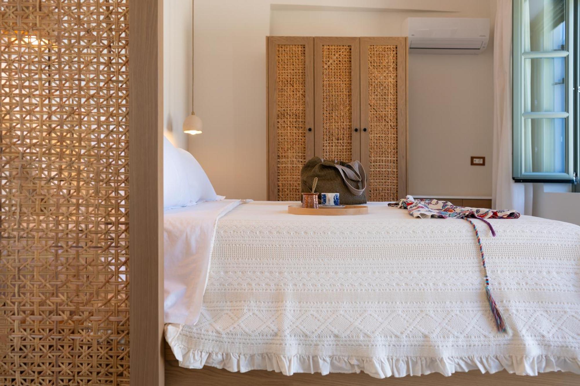 Nisomar Suites Symi Exteriör bild