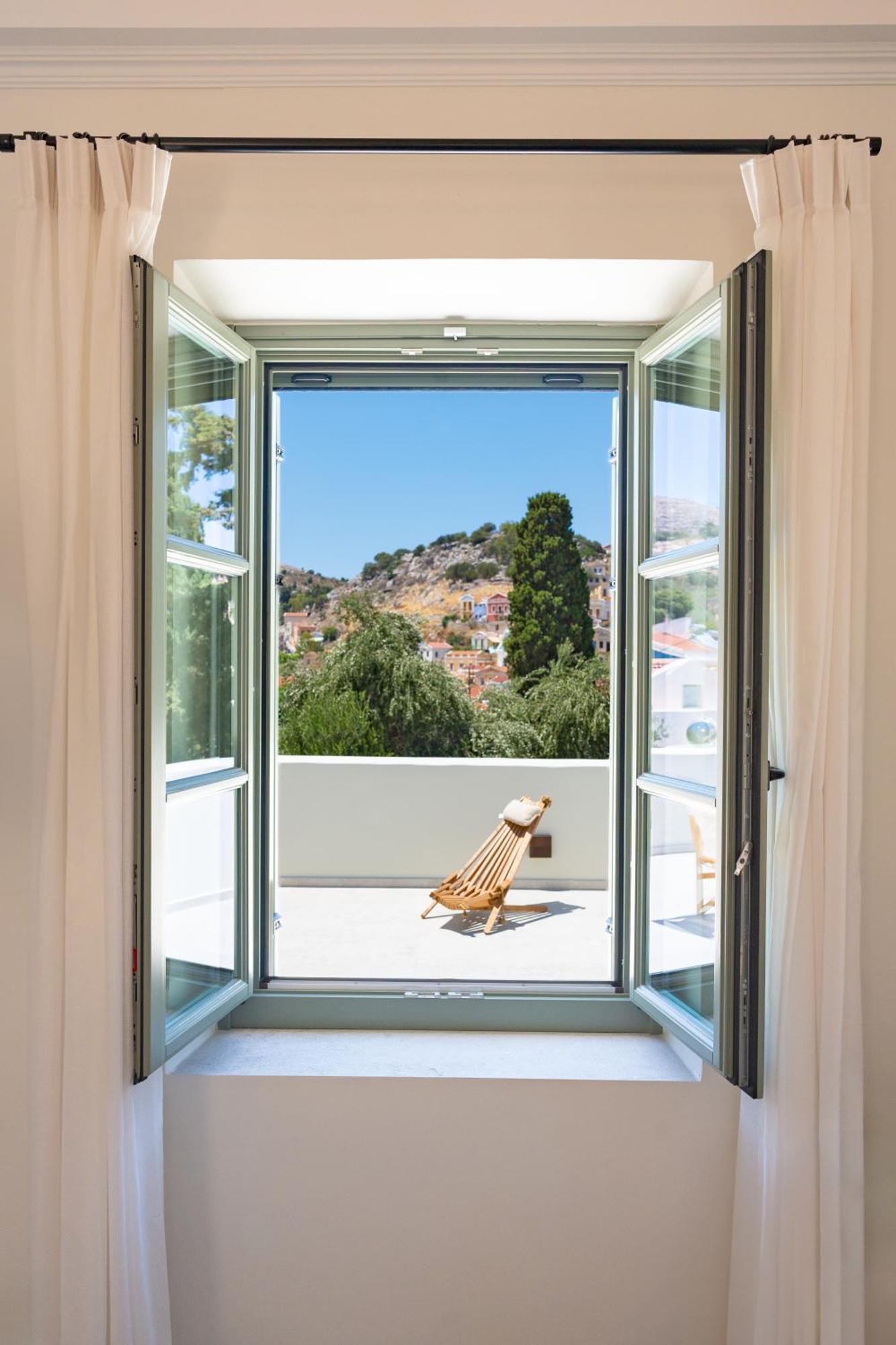 Nisomar Suites Symi Exteriör bild