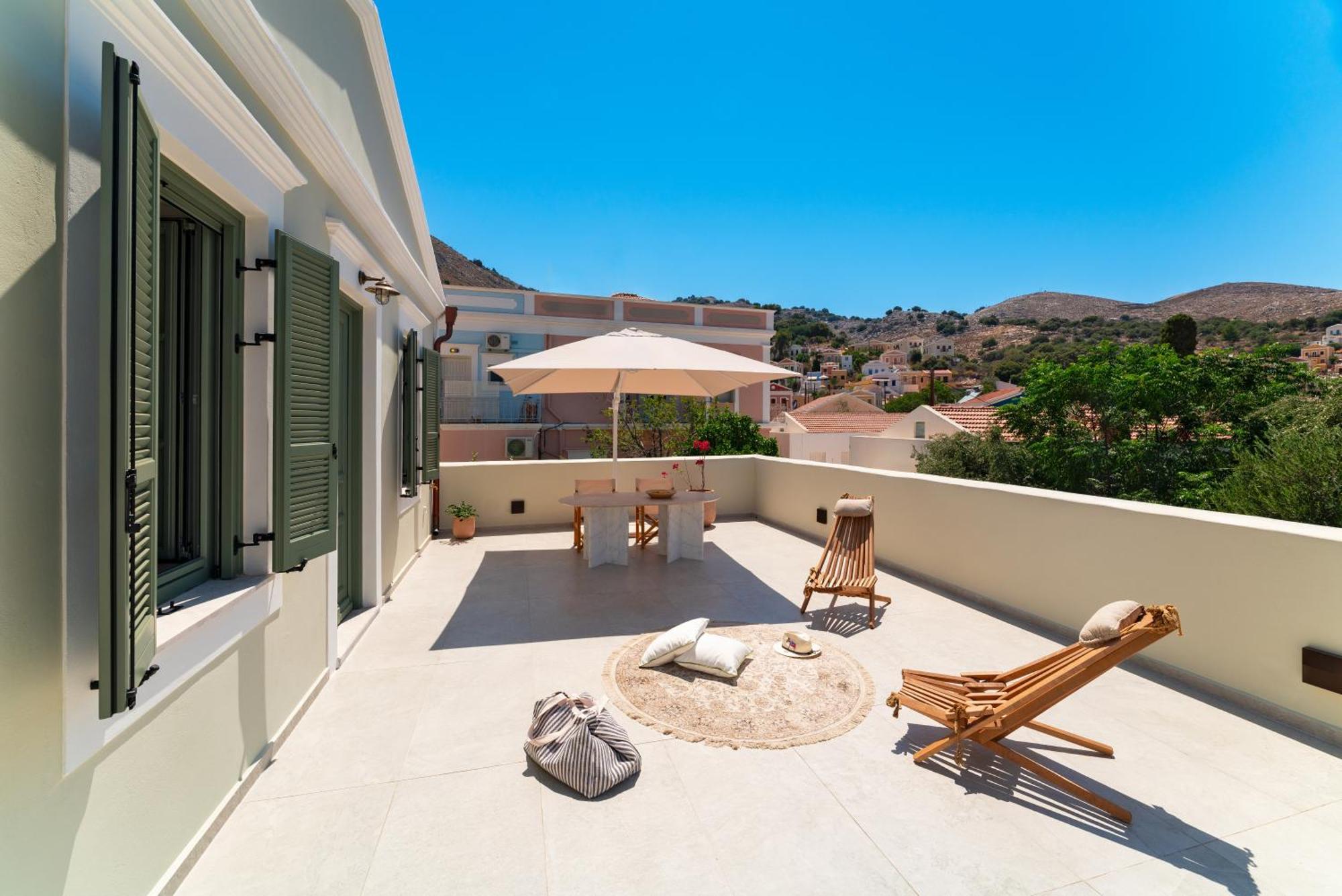 Nisomar Suites Symi Exteriör bild