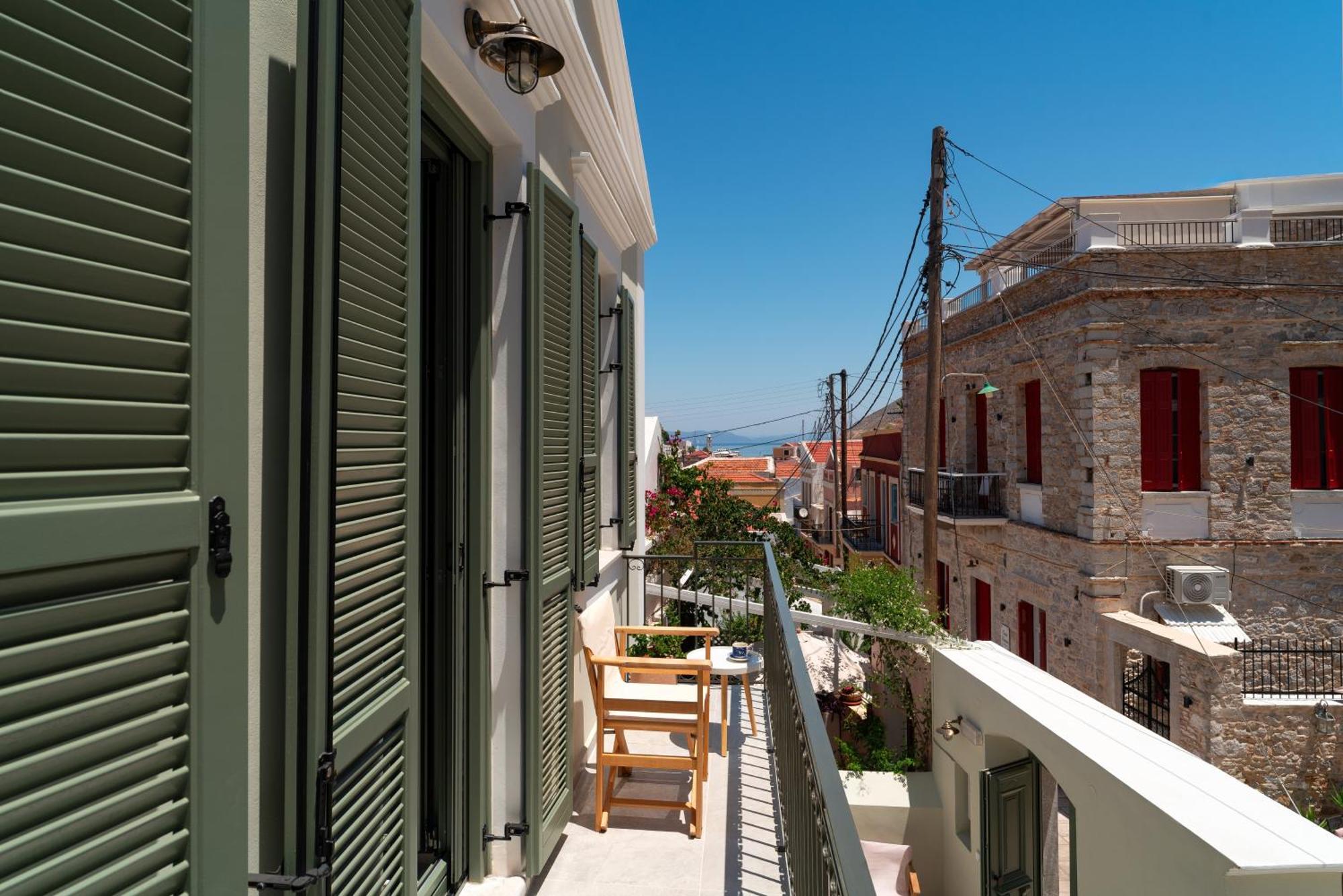 Nisomar Suites Symi Exteriör bild