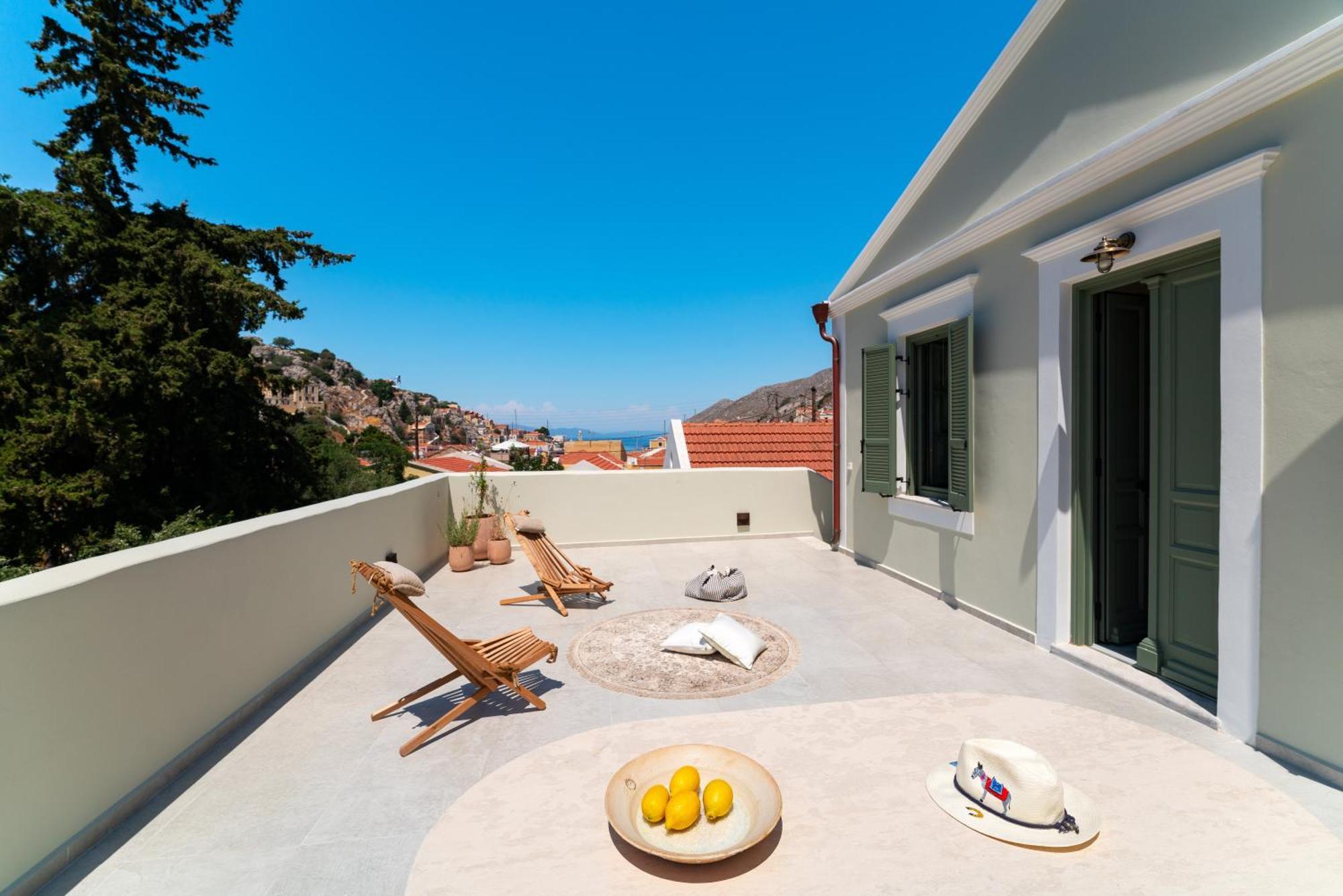 Nisomar Suites Symi Exteriör bild