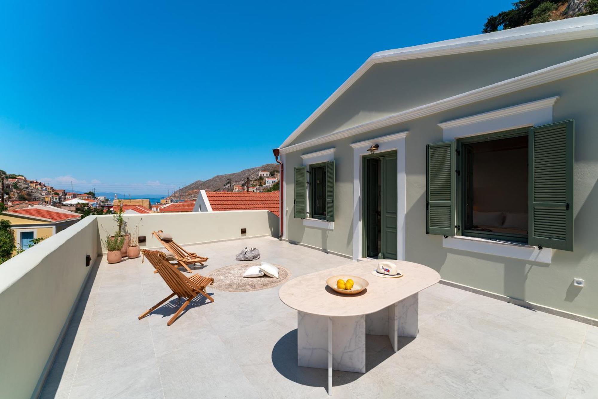 Nisomar Suites Symi Exteriör bild