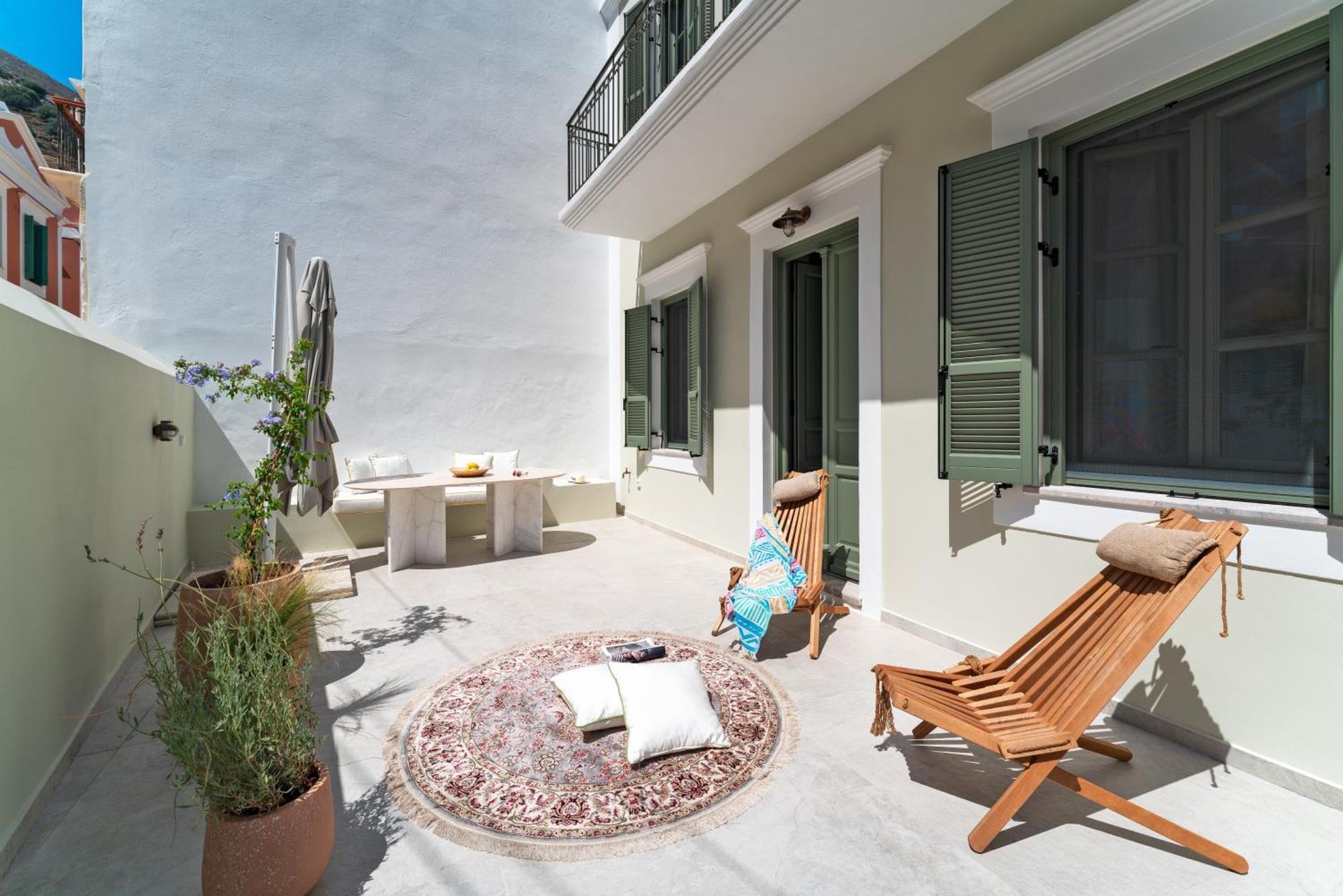 Nisomar Suites Symi Exteriör bild