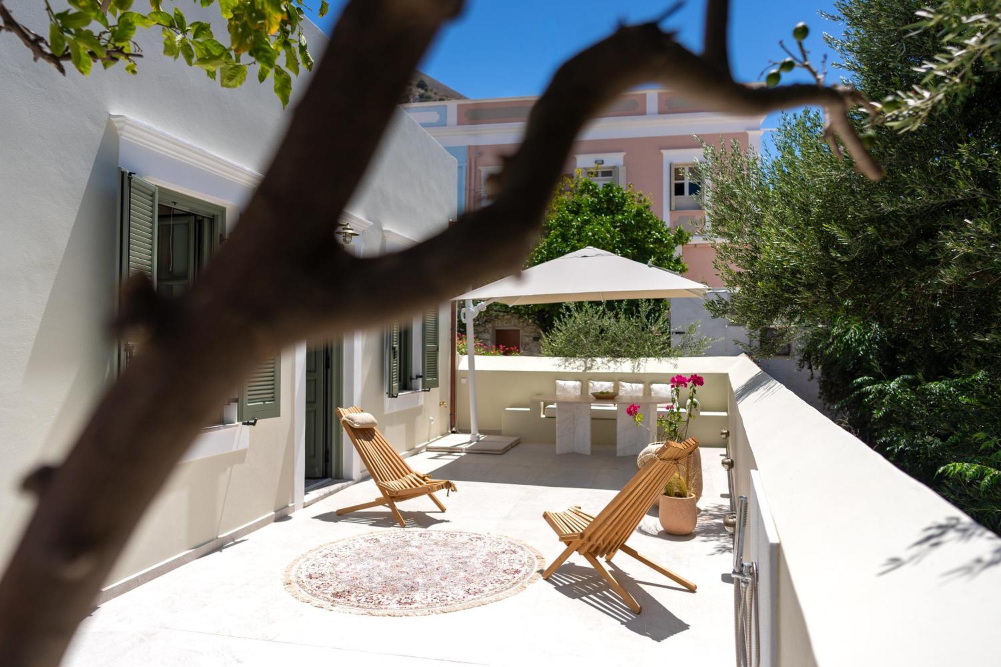Nisomar Suites Symi Exteriör bild