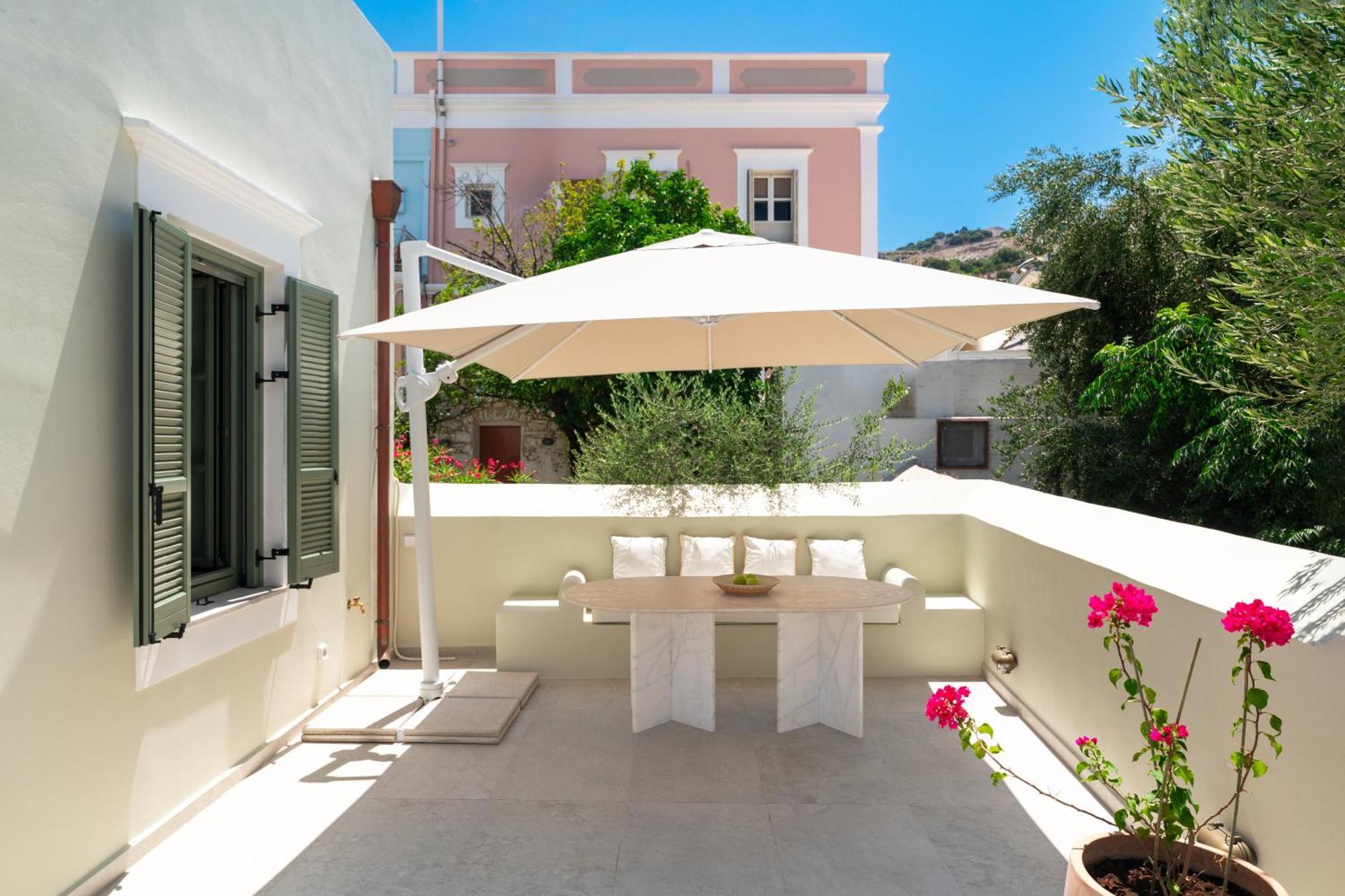 Nisomar Suites Symi Exteriör bild